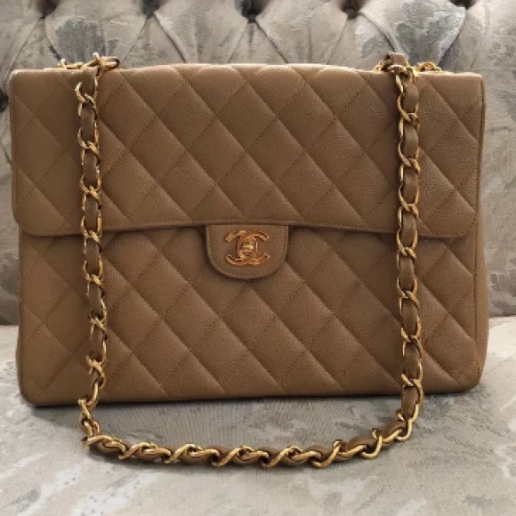 Chanel handbag - Picture 1 of 8